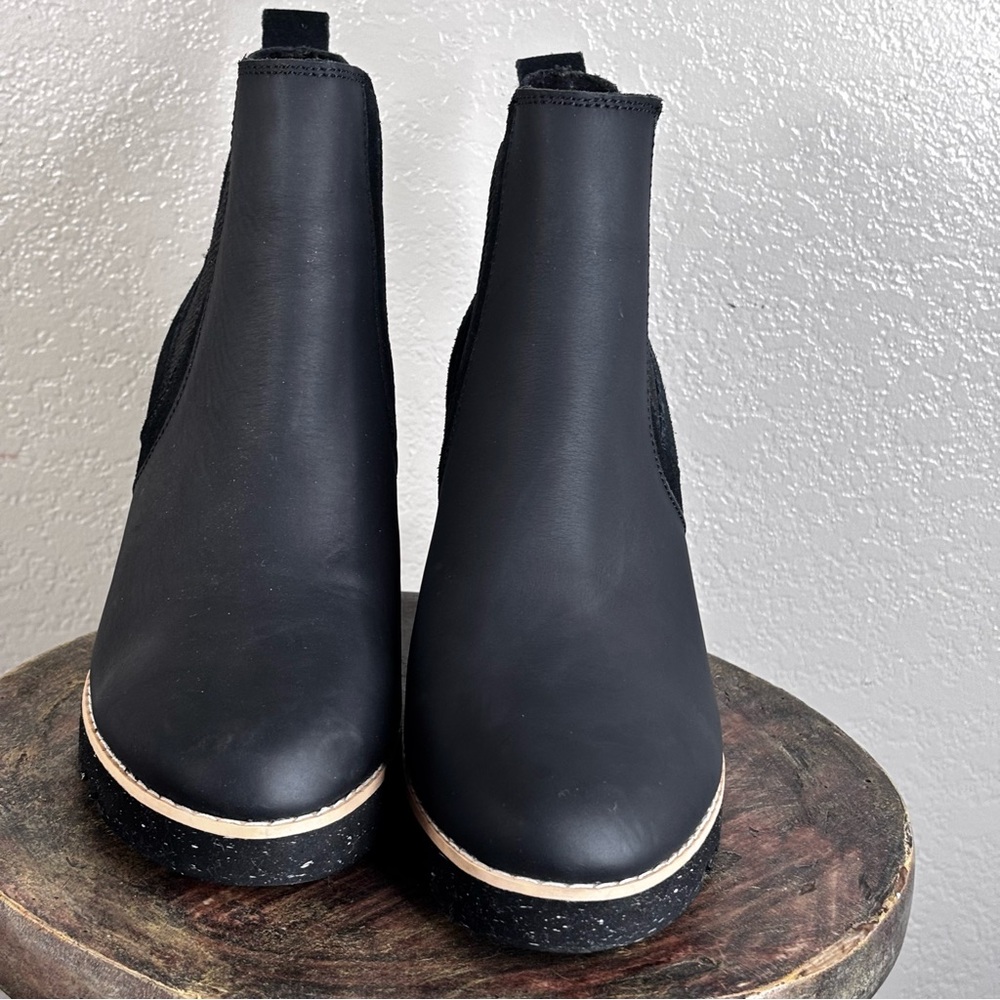 New Toms Black Leather/Suede Wedge Ankle Booties 1” Platform Lug Sole Size 7.5M - Picture 4 of 15